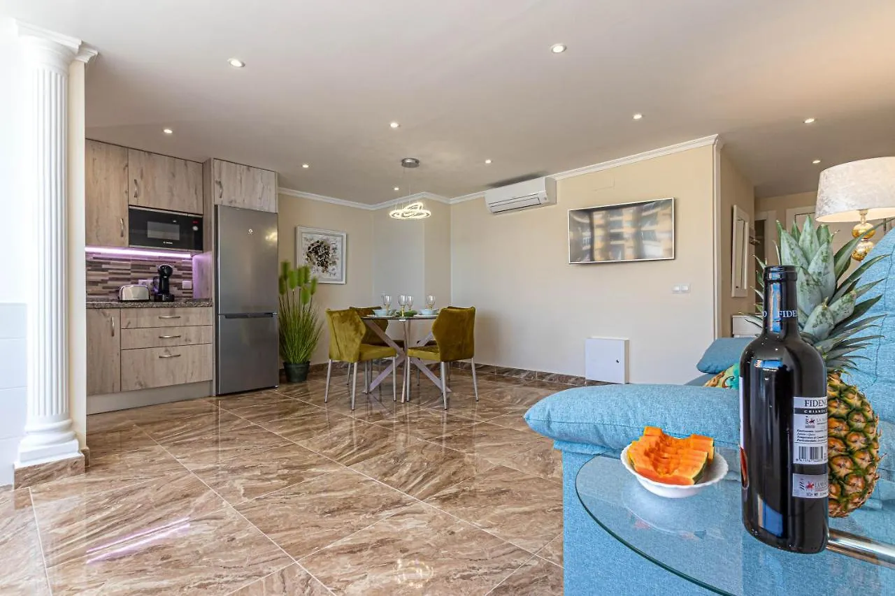 Costa Paradise - Beachfront Apartment Fuengirola İspanya